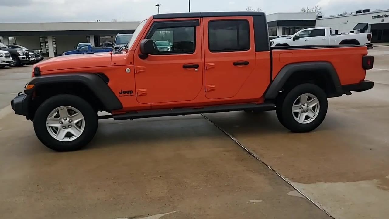 2020 Jeep Gladiator — detail view