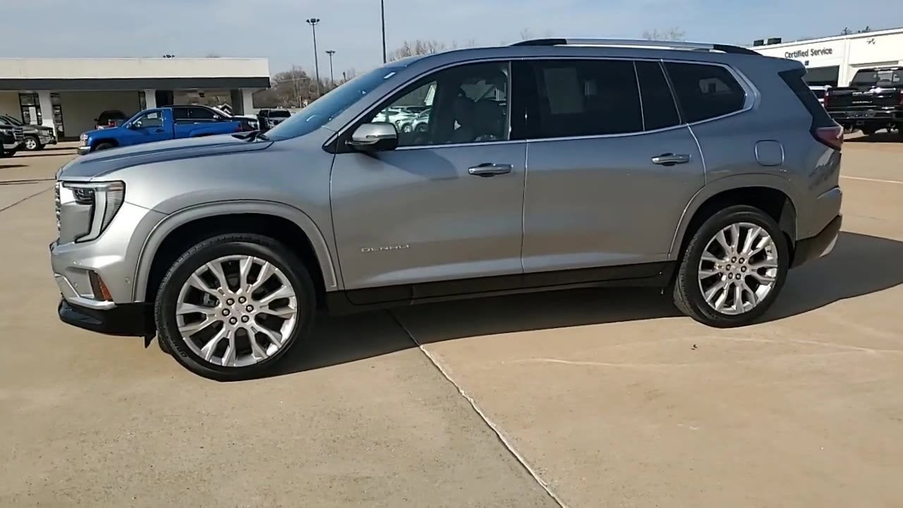 2024 GMC Acadia — detail view