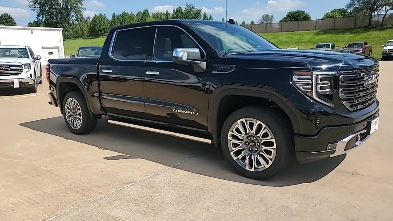 2026 GMC Sierra 1500 — side profile view