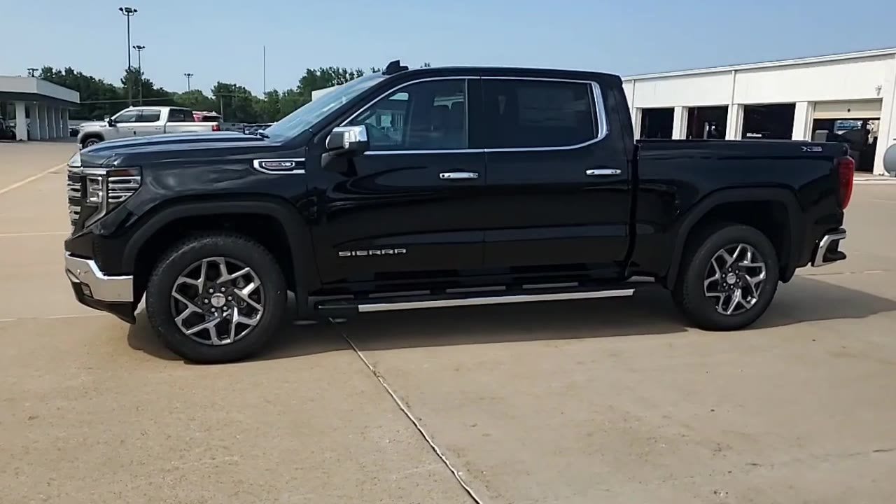 2026 GMC Sierra 1500 — detail view